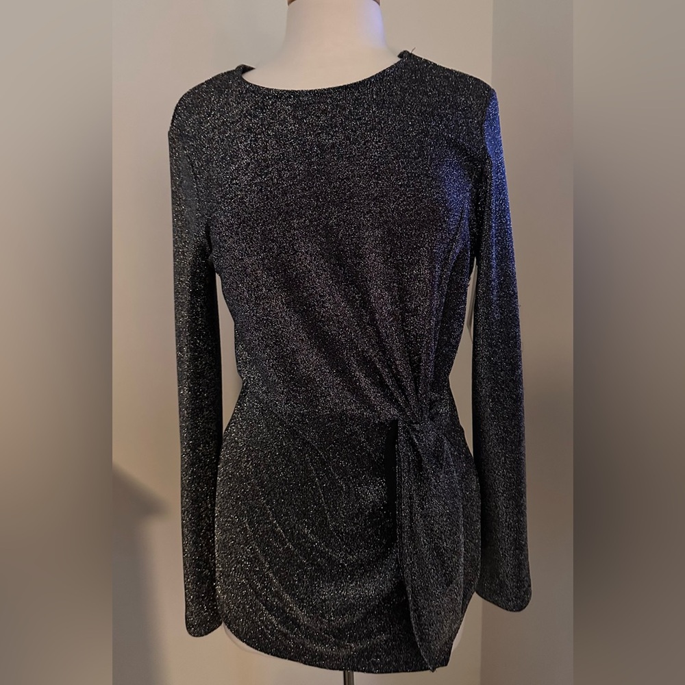Karen Kane Black Long Sleeve Sheath Top
